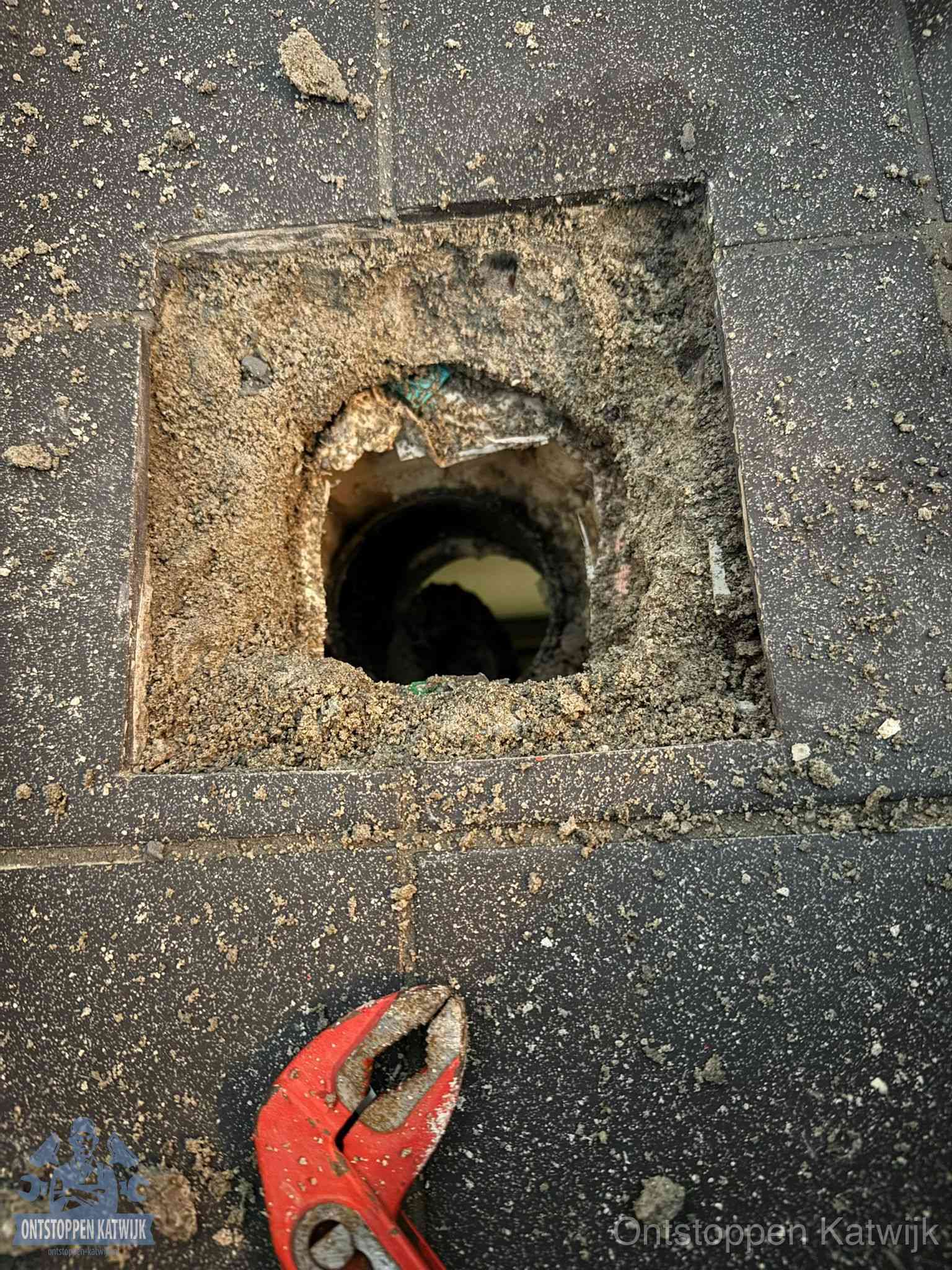 Rioolputje erfgrens eigendom in Katwijk